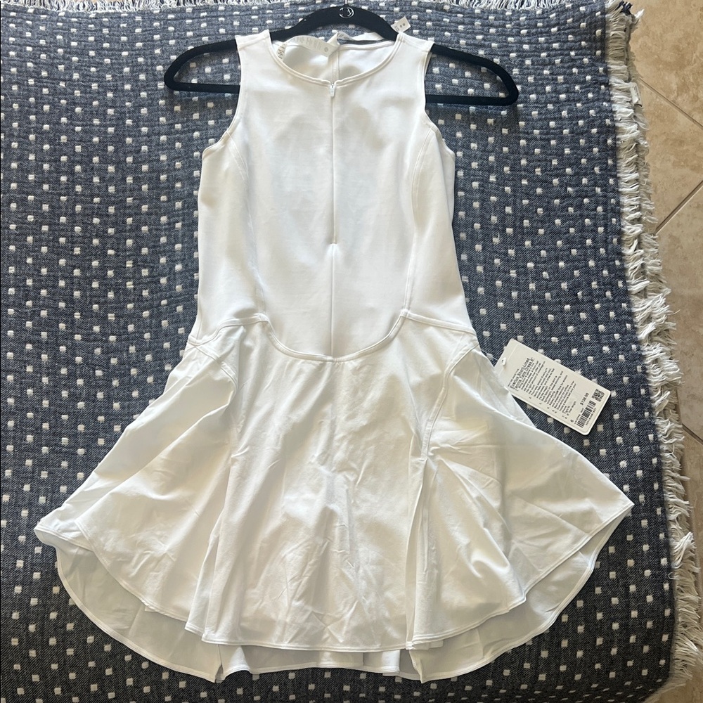 Lululemon Athletica Women’s Size 6 Casual Dress never worn